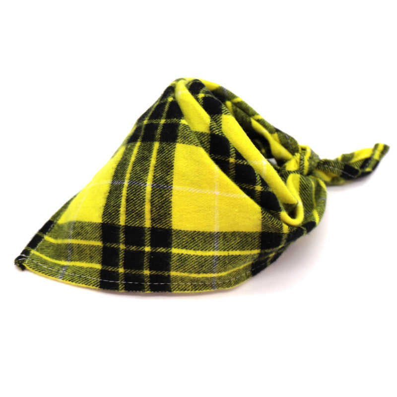 Cotton flannel baby plaid to increase triangle scarf Cotton flannel baby plaid to increase triangle scarf